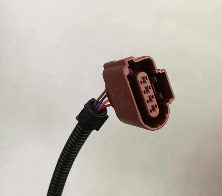 Btechnik Plug & Play sensor harness- connector for Audi